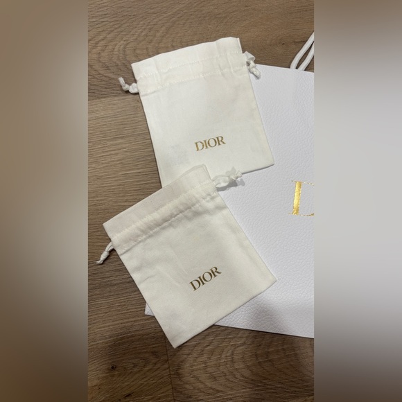 Dior - Picture 2 of 4